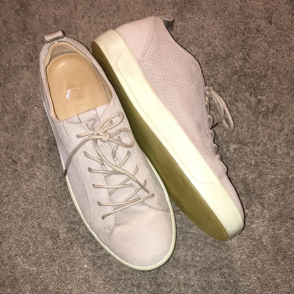 ECCO Men’s Soft 8 Moonrock Perforated Leather Sneakers - Picture 2 of 8